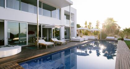 Vacation Home 'Villa 10 9' with Mountain Views, Wi-Fi and Air Conditioning