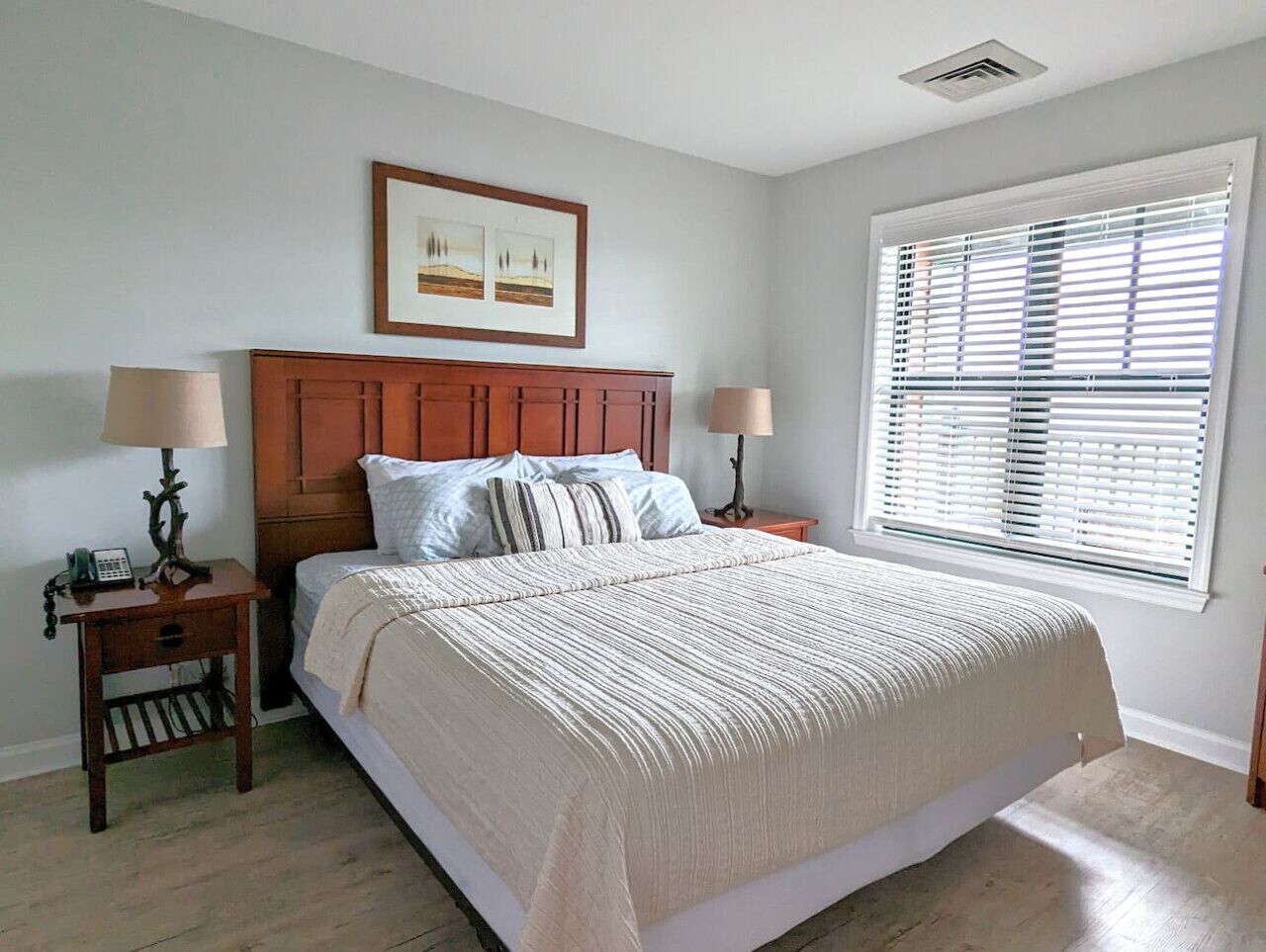 Desk, iron/ironing board, travel crib, WiFi