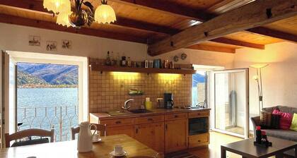 Apartment Carmine sul Lago