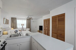Studio Suite | In-room safe, laptop workspace, blackout curtains, iron/ironing board - Oceanfront Residence by Atlantikos (Hollywood)