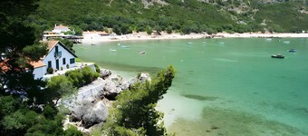 Holiday Home 'Casa Das Figueiras' with Private Pool, Private Terrace and Wi-Fi