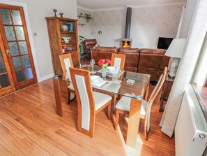 Dining - Harvest Hill (Haverfordwest)