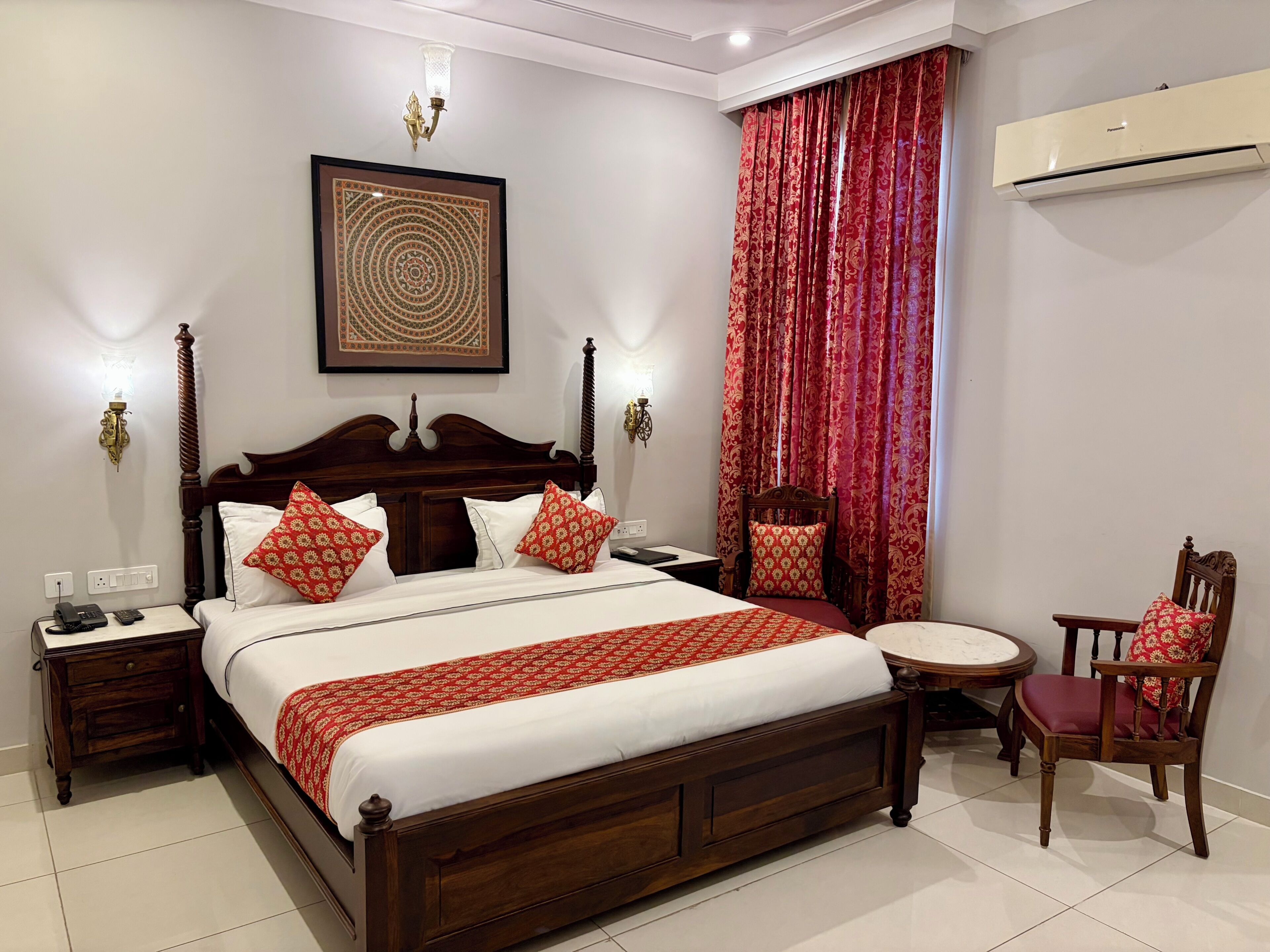 Superior Double Room, City View