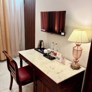 Luxury Suite, Balcony, City View