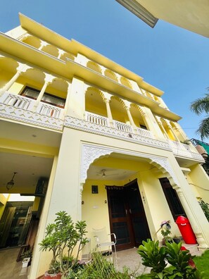 Overnatningsstedets facade