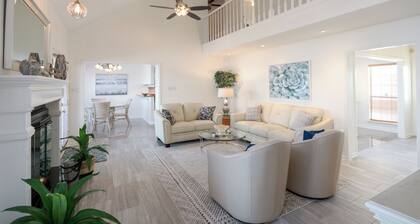 French Quarter Festival Rental 111 Near New Orleans with Waterfront Boat Dock