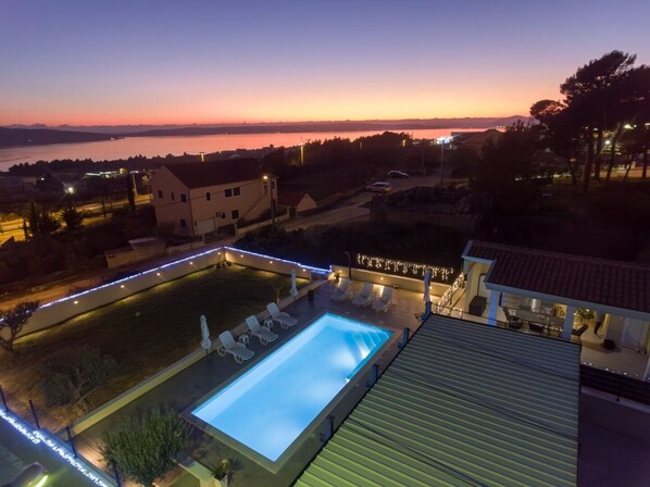 Pool - Apartments Oliva with Heated Pool / Two Bedroom Apartment with Pool (Kaštel Sućurac)