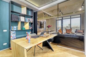 Interior - 2-bedroom Penthouse with stunning views in București (București)