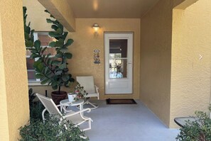 Exterior detail - Update and Immaculate, 2 beds 2 baths end unit. On Imperial Golf Course (Naples)