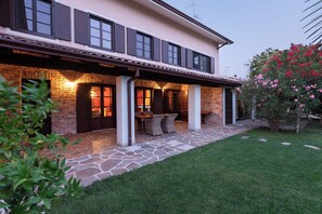 Comfort Villa, Garden View | Exterior