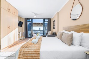 1 bedroom, free WiFi, bed sheets - Four Seasons 1002 - Studio Apartment, Sleeps 2 (Cape Town)