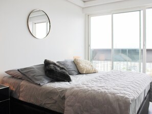 1 bedroom, iron/ironing board, WiFi, bed sheets - Apartment on the 31st floor with balcony in PARIS (Paris)
