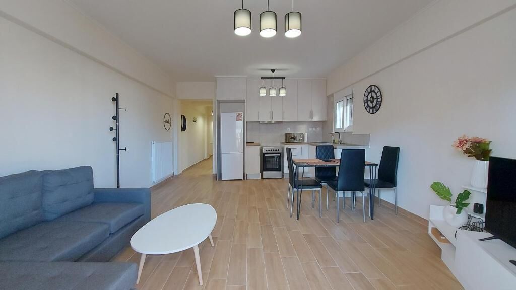 Comfort Apartment, City View | Living area
