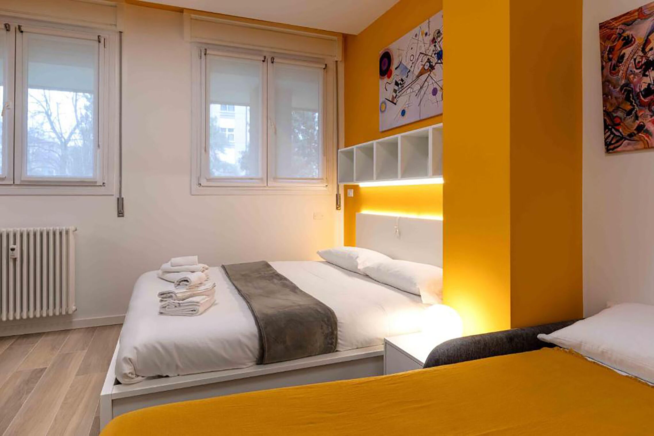 Iron/ironing board, free WiFi, bed sheets