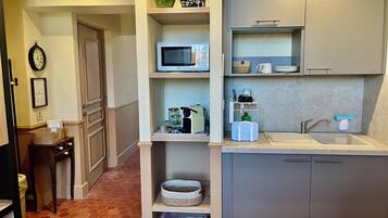Fridge, microwave, coffee/tea maker