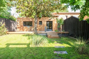 Exterior - Villa with Spa and Private Canal Access (La Teste-de-Buch)