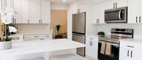 Microwave, oven, stovetop, dishwasher