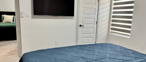 2 bedrooms, iron/ironing board, travel cot, WiFi