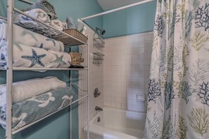 Hair dryer, toilet paper - Cozy Largo Mar condo on the white sands of PCB. (Panama City Beach)