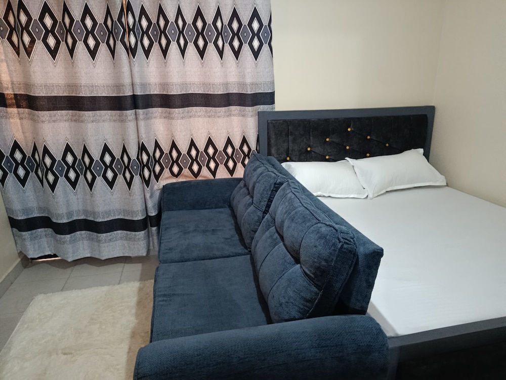 Modern spacious studio Retreat in Nairobi,Relax in Style Reviews, Deals ...