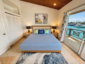 Room - Harbour Breeze Villa - Jolly Harbour (Jolly Harbour)