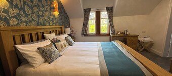 6 Caberfeidh Bed and Breakfast