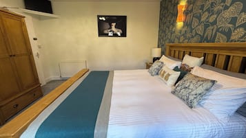 Double Room (Room 3 - Super King Suite)