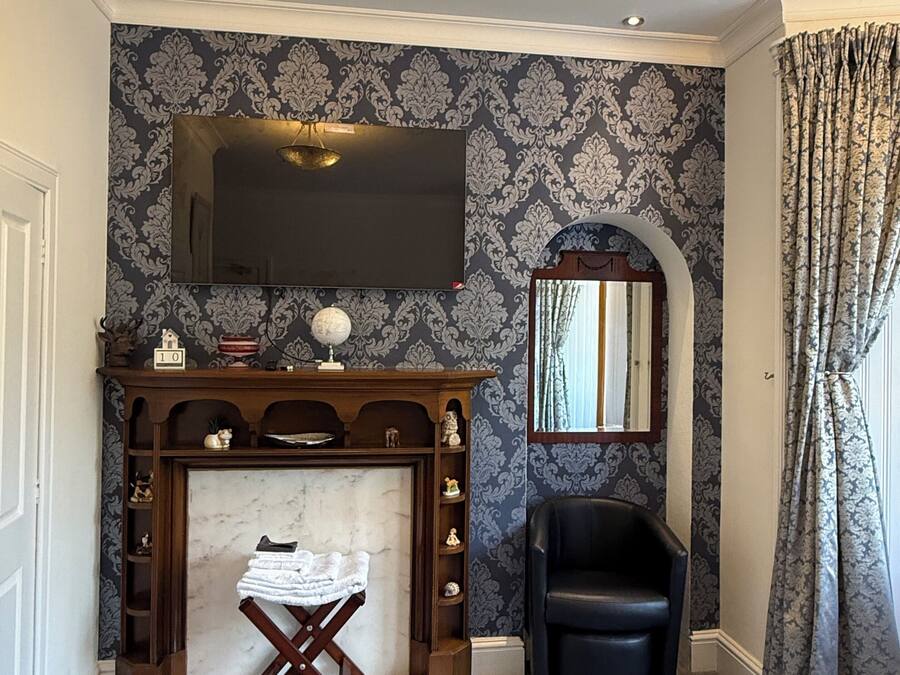 Kamar Double Deluks (Room 1 - Deluxe King Suite)