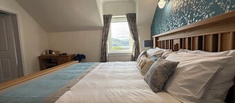 6 Caberfeidh Bed and Breakfast