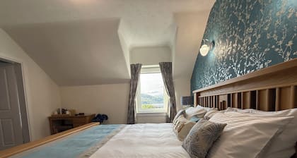 6 Caberfeidh Bed and Breakfast