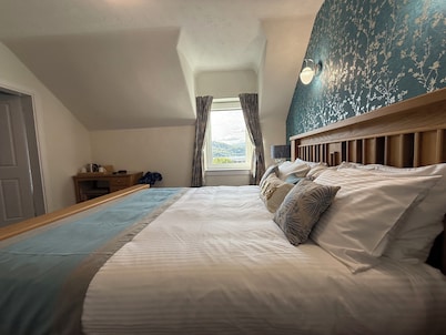 6 Caberfeidh Bed and Breakfast