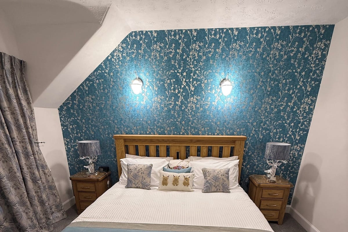 Chambre double (Room 2 - Super King Suite)