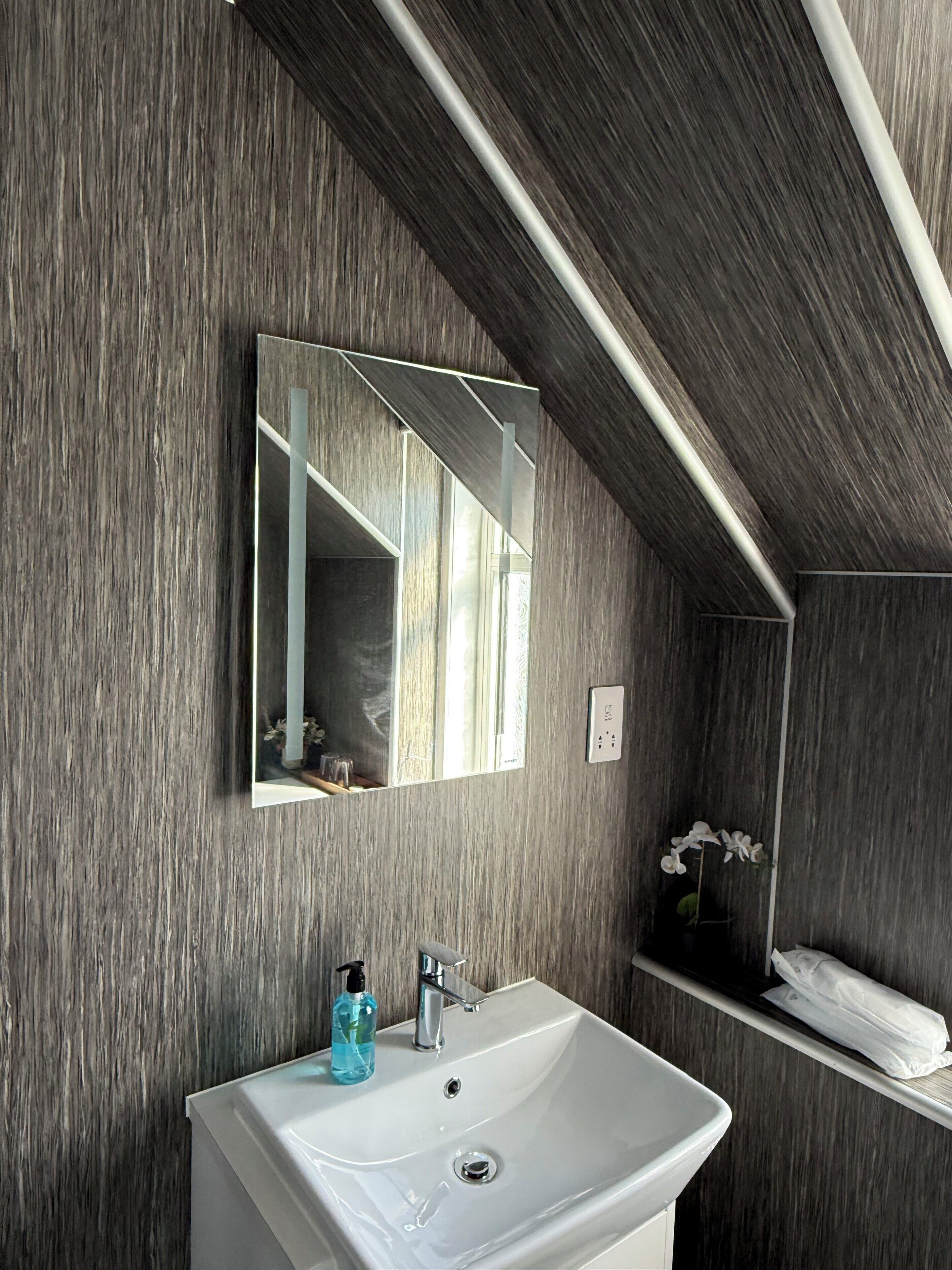 Double Room (Room 2 - Super King Suite)