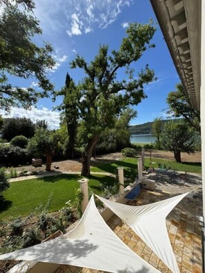 Habitació doble Comfort, vistes a les vinyes | Àrea exterior de l'allotjament