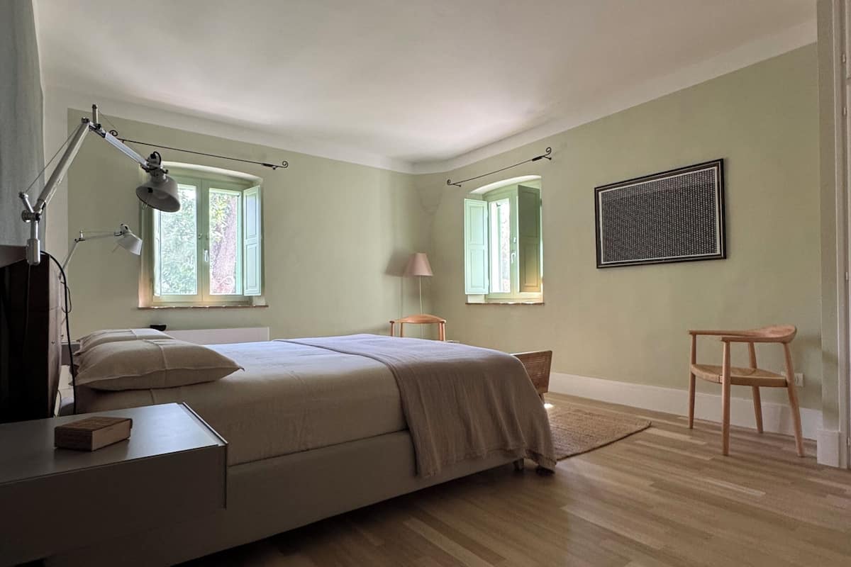 Habitación doble Confort, vista al lago | Sábanas italianas Frette, ropa de cama de alta calidad y edredón 