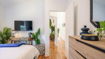 2 bedrooms, iron/ironing board, travel crib, free WiFi
