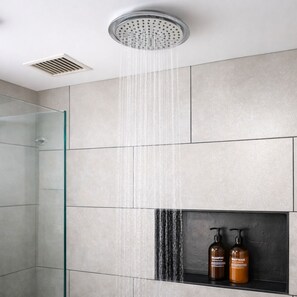 Towels, soap, toilet paper - Modern loft | Rooftop with jacuzzi | Tramway 3 min. (Medellín)