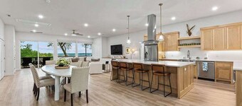 Luxury | Close to Marina | Room for Boat Parking