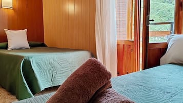Basic Double Room | Desk, free WiFi