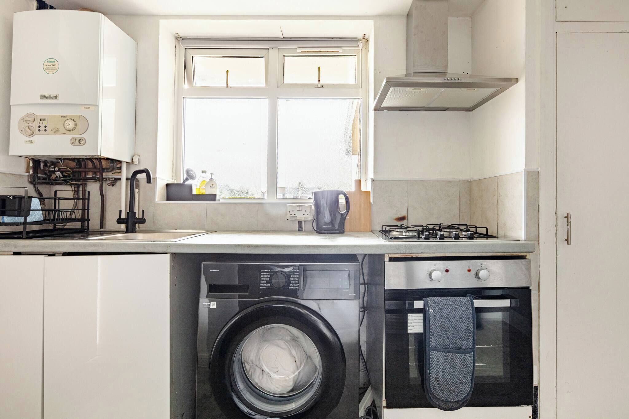 Apartment, 2 Bedrooms, Balcony | Private kitchen