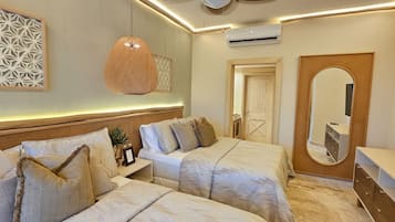 Deluxe Apartment, 2 Bedrooms, Courtyard View