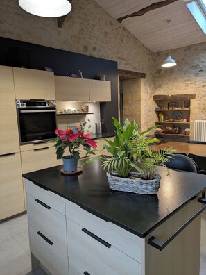 Private kitchen - A bubble of well-being between Bordeaux and St Emilion (St Germain du Puch)