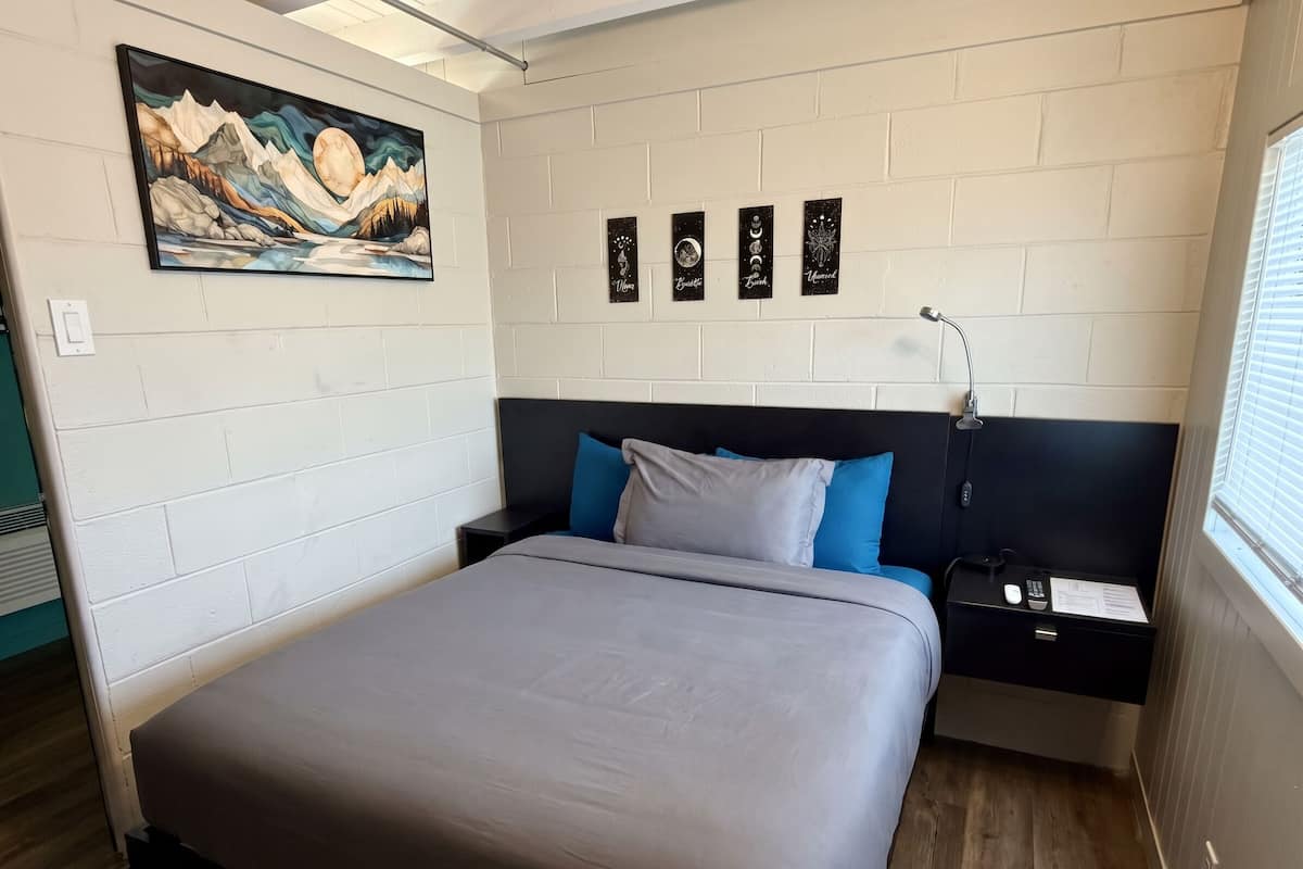 Panoramic Studio | Free WiFi, bed sheets