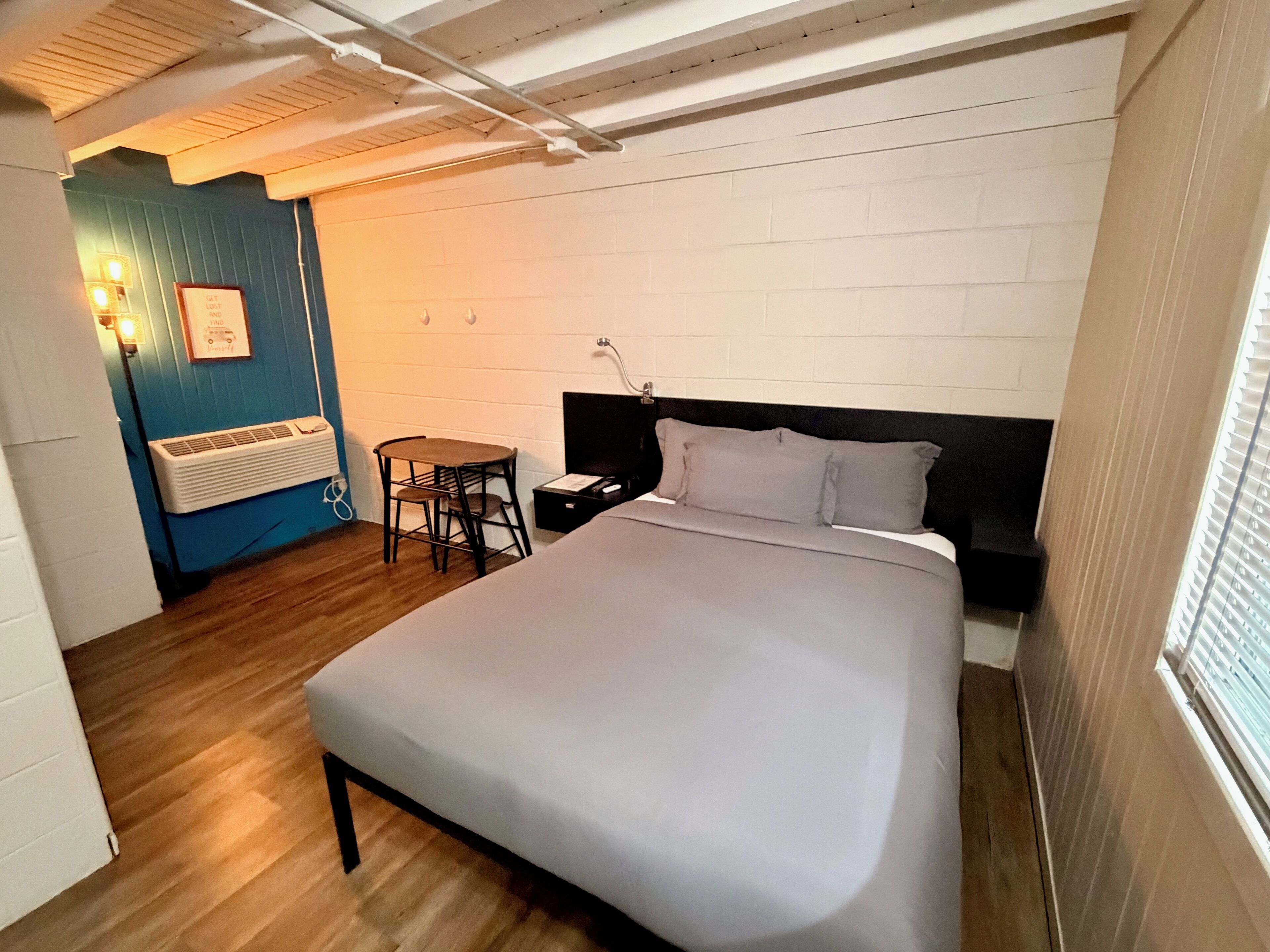 Classic Room | Free WiFi, bed sheets