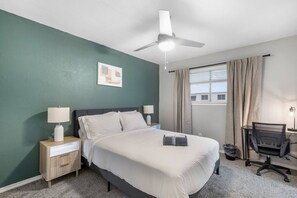 Desk, iron/ironing board, WiFi, bed sheets - 3 Min Walk to AT&T | 2BR | Parking + Pets + Gym (Arlington)