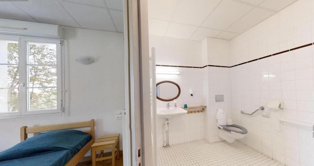 Quadrupla Classic, letti multipli, accesso in sedia a rotelle, vista giardino | Bagno