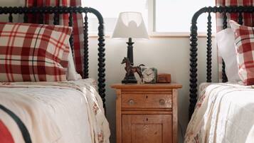 3 quartos, escrivaninha, Wi-Fi de cortesia, roupa de cama