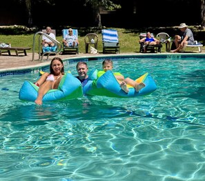 Pool - Alpine Escape, Cool Pool-Spa, Lakes & Trails Galore, Near Fine Dining / Bars (Mammoth Lakes)