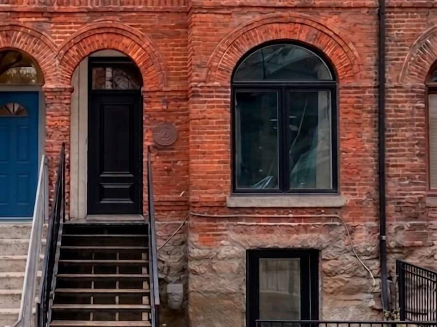 Fachada de la propiedad