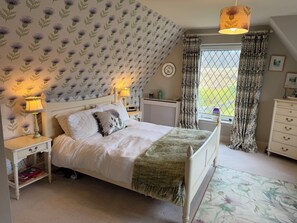 Room - Countryside Farmhouse - Glasgow - Sleeps 6 (Eaglesham)